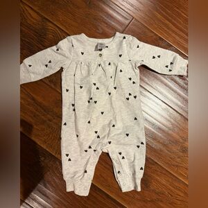 Heart Print Gray Kids One Piece 3 MONTHS